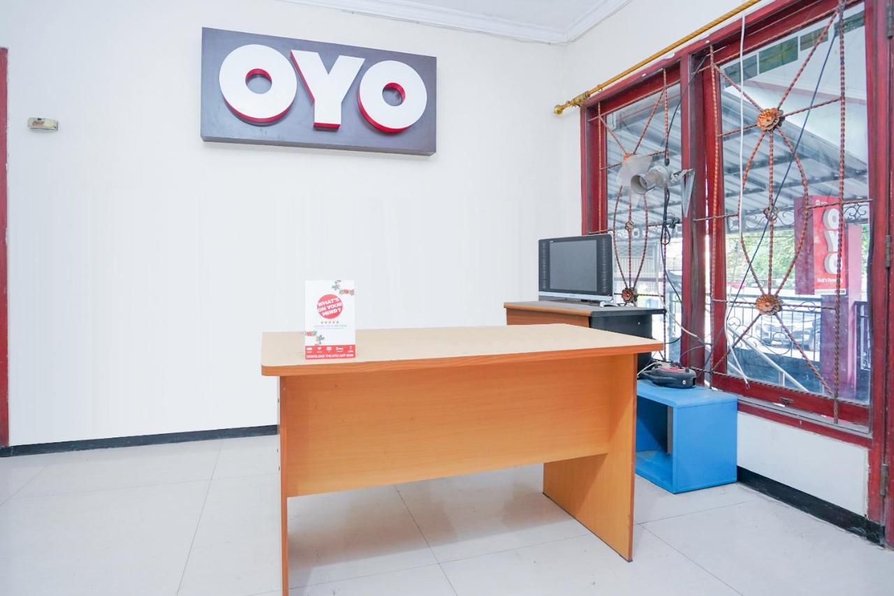 Collection O 1112 Comfitel Siwalankerto Aa4 Hotel Surabaya Exterior photo
