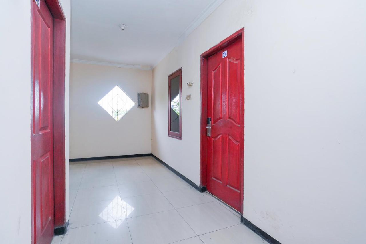 Collection O 1112 Comfitel Siwalankerto Aa4 Hotel Surabaya Exterior photo